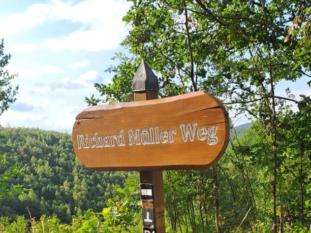 Wegweiser Wegweiser