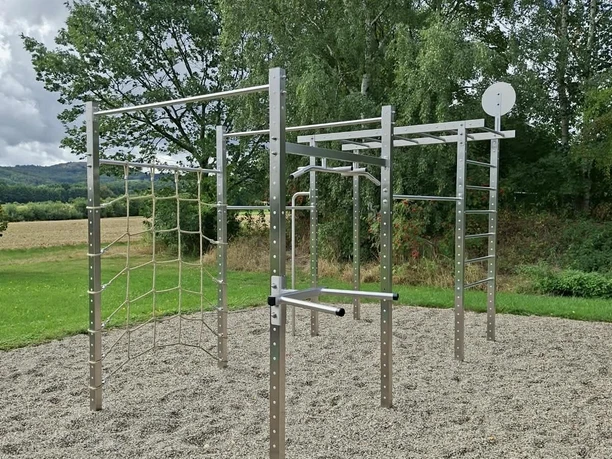 Sportgerät_Ehrsten_ccbysa_Gemeinde Calden