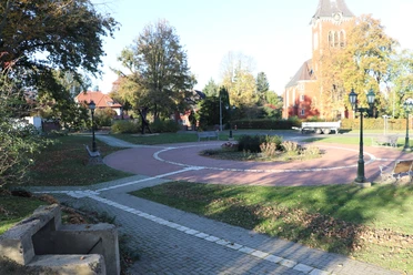 P10_Ölsburg_Burgplatz (© KoRiS).JPG
