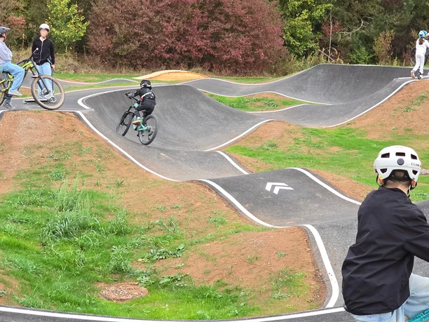 KorBerg-Pumptrack-2-16zu9.jpg