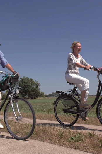 radtour-wurten-und-kirchentour-wesselburen-dithmarschen-tourismus