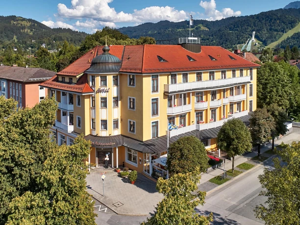 Hotel Vier Jahreszeiten Garmisch-Partenkirchen Hotel Vier Jahreszeiten Garmisch-Partenkirchen