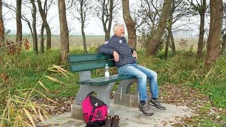 Hebbel Rundwandwerweg, Baumelbank