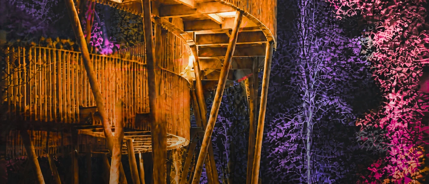 LaGa Lichter_Waldtempel illuminiert_KI generiert_LaGa Bad Nenndorf.jpg