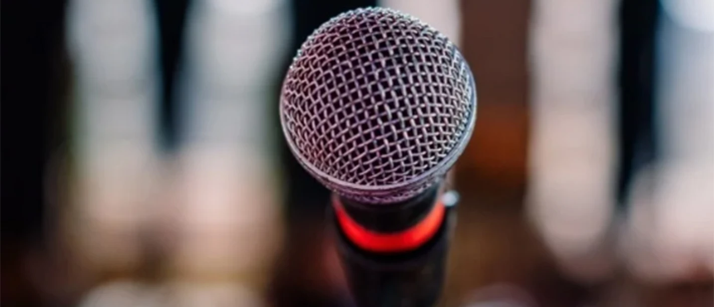 poetry-slam-2560x1707.jpg