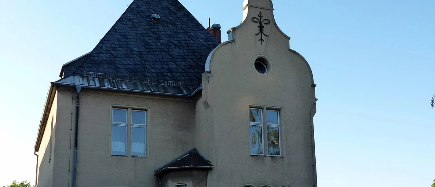 Villa_Russo_Feldstraße_7_(Wernigerode)_03.jpg Villa_Russo_Feldstraße_7_(Wernigerode)_03.jpg