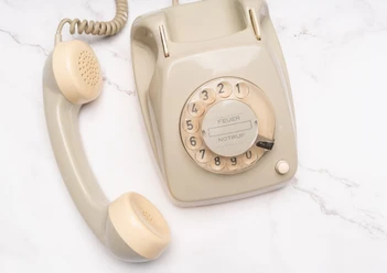 Telefon