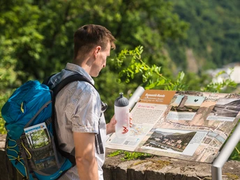 Eine von 6 Infotafeln auf der Runde