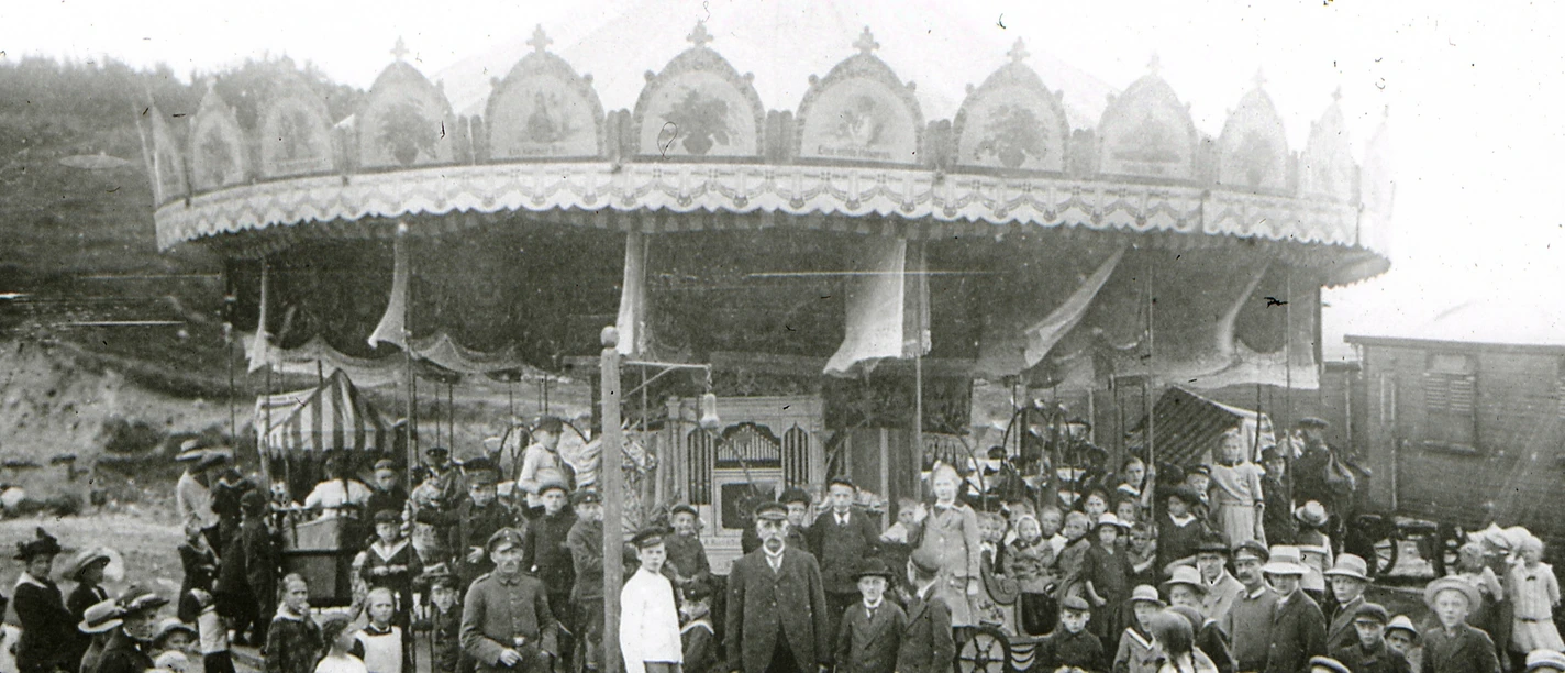 1919_Pferdekarussell Altmölln.JPG 1919_Pferdekarussell Altmölln.JPG