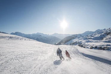 Performer Skifahren in der Aletsch Arena