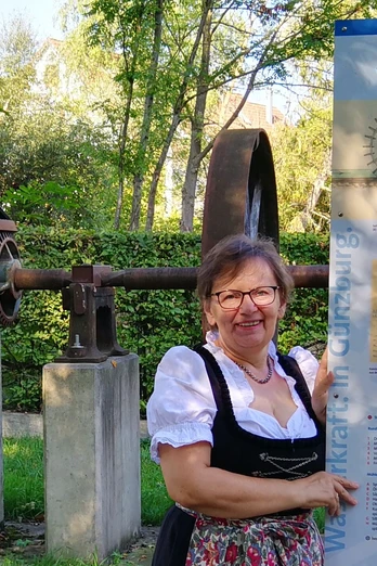 Wasserkraft. In Günzburg. - Schaupfad