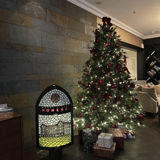 Weihnachtsbaum_Honegg.png Weihnachtsbaum_Honegg.png