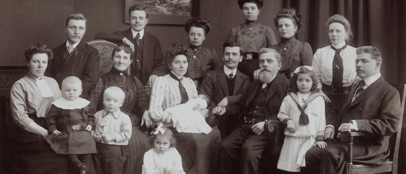 Familienforschungstag_Foto_Rijkmuseum-Amsterdam_RP-F-00-7800.jpg Familienforschungstag_Foto_Rijkmuseum-Amsterdam_RP-F-00-7800.jpg