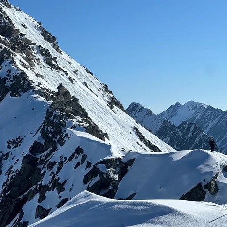 Skitouren.jpeg Skitouren.jpeg