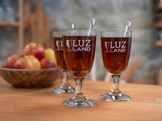 LUZ LAND Glas