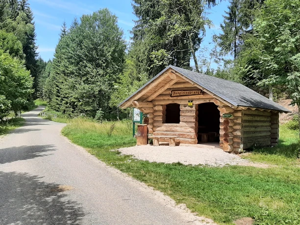 Schutzhütte am Jungfernsprung Schutzhütte am Jungfernsprung