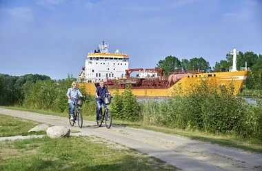 Von Kanal und Steinzeitgräbern