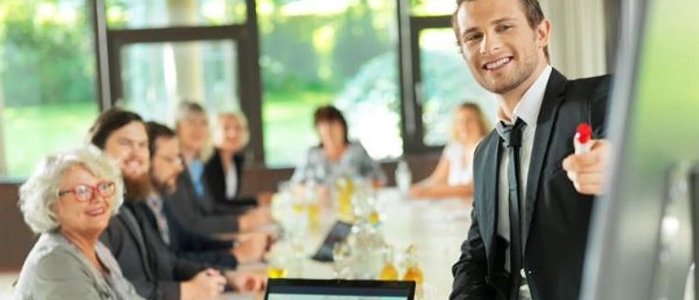 selected_csm_cropmiddle_Vortrag_1d989e576a_03.jpg selected_csm_cropmiddle_Vortrag_1d989e576a_03.jpg