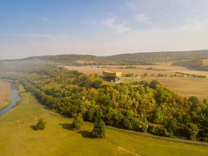 wangen_geopfad_trais_tor_blick_auf_arche_nebra_c_transmedial