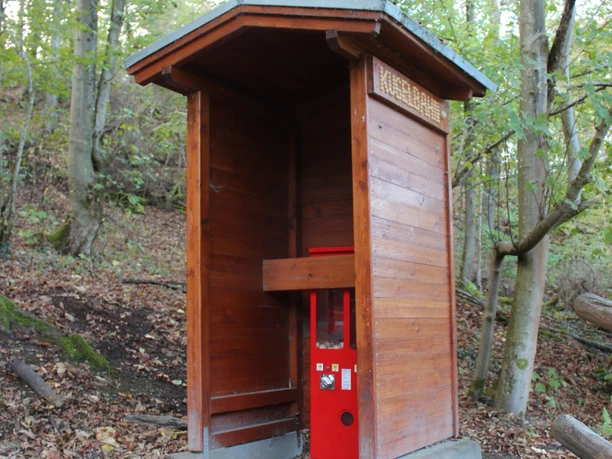 Kugelautomat an der Waldkugelbahn Kugelautomat an der Waldkugelbahn
