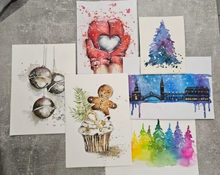 Weihnachtskarten mit Svetlana Hecht Weihnachtliche Aquarellkarten mit Lebkuchenmann, Tannenbäumen und Christbaumkugeln.