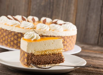 Torte_Schoko-Maracuja-13.jpg