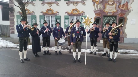 Traditionelles Neujahrsanblasen