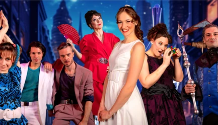 Cinderella Auf dem Bild sind die Schauspilerinnen und Schauspieler in ihren Kostümen abgebildet.