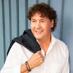 Pascal Krieger_Pressefoto_NDR klein.jpeg