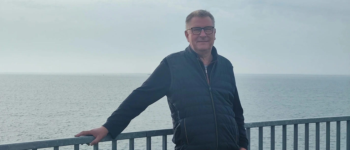 Lesung mit Jürgen Kosemund - Riss im Stahl Lesung mit Jürgen Kosemund - Riss im Stahl