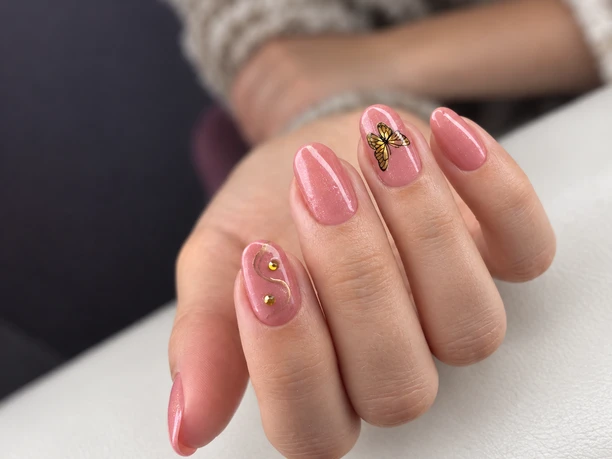 Zauberhand Nagelkosmetik Prévôt-Portmann 2 Zauberhand Nagelkosmetik Prévôt-Portmann 2