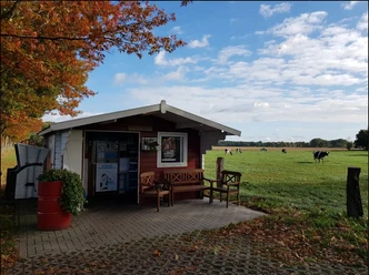 Baumanns Milchtankstelle in Carolinenhof