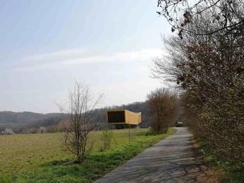 arche_nebra_weiter_weg