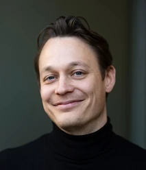 Jona Winstroth