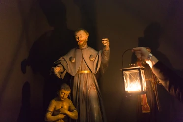 Rondleiding met zaklamp | Kreismuseum Wewelsburg