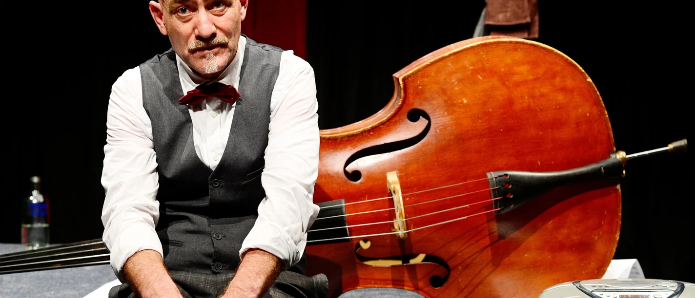 Der Kontrabass Der Kontrabass