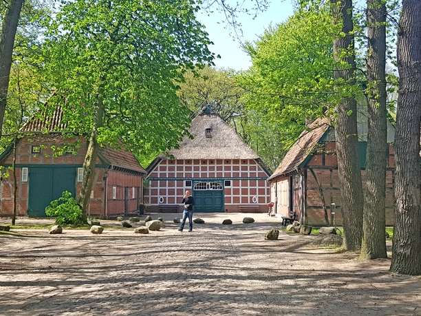 Das Heimatmuseum Scheeßel mit den Hauptgebäuden des Meyerhofes Das Heimatmuseum Scheeßel mit den Hauptgebäuden des Meyerhofes