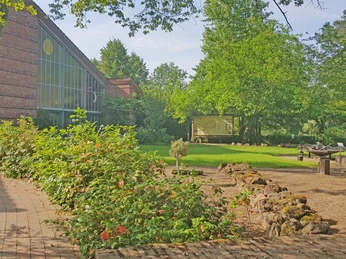 Der Bibelgarten ist eines der Highlights in Horstedt Der Bibelgarten ist eines der Highlights in Horstedt The Bible garden is one of the highlights in HorstedtBibelhaven er et af højdepunkterne i HorstedtDe Bijbeltuin is een van de hoogtepunten in Horstedt