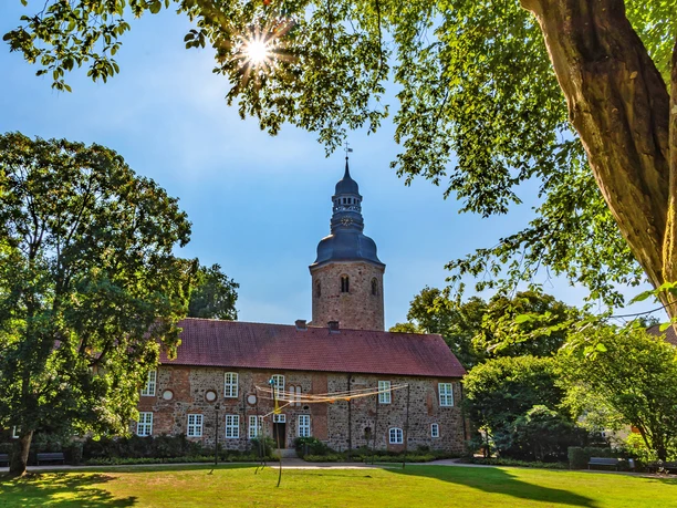 Der Stadtpark mit Museum Kloster Zeven und St.-Viti-Kirche Der Stadtpark mit Museum Kloster Zeven und St.-Viti-Kirche