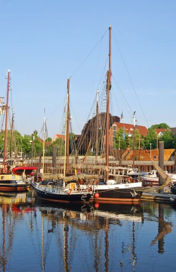 Der kleine Vegesacker Museumshafen Der kleine Vegesacker MuseumshafenThe small Vegesack museum harborDen lille museumshavn i VegesackDe kleine museumhaven van Vegesack