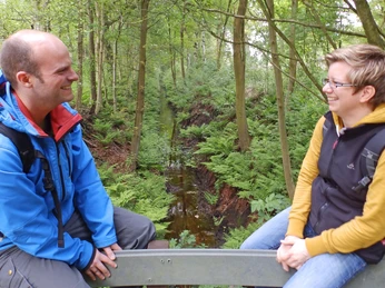 Wanderpause am Oste-Schwinge-Kanal Wanderpause am Oste-Schwinge-KanalHiking break at the Oste-Schwinge CanalVandrepause ved Oste-Schwinge-kanalenWandelvakantie aan het Oste-Schwinge kanaal