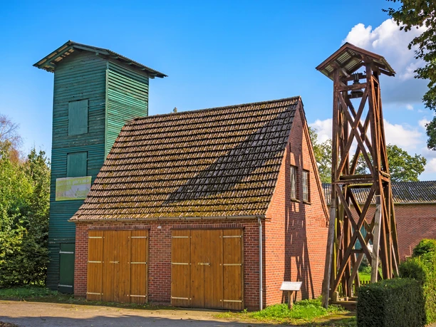 Der Glockenturm in Glinstedt Der Glockenturm in Glinstedt