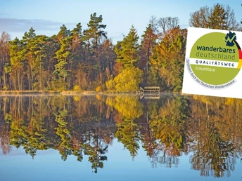 Der Bullensee mit dem Zertifikat des NORDPFADES Dör't Moor Der Bullensee mit dem Zertifikat des NORDPFADES Dör't Moor