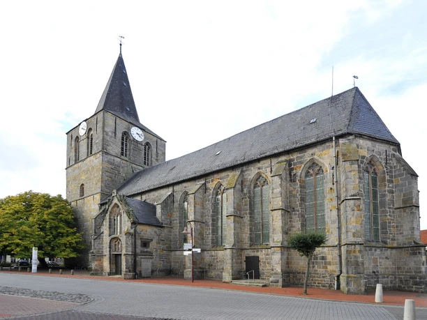 kirche-in-uelsen