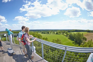 blick-vom-aussichtsturm-loensberg