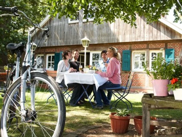 radler_vorm_gasthaus