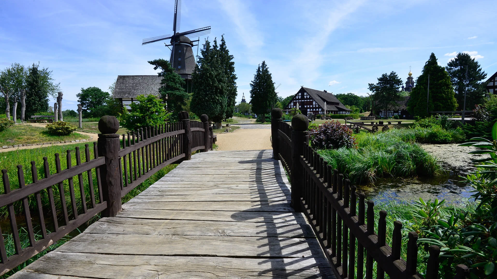 Blick auf den Dorfplatz im Mühlenmuseum