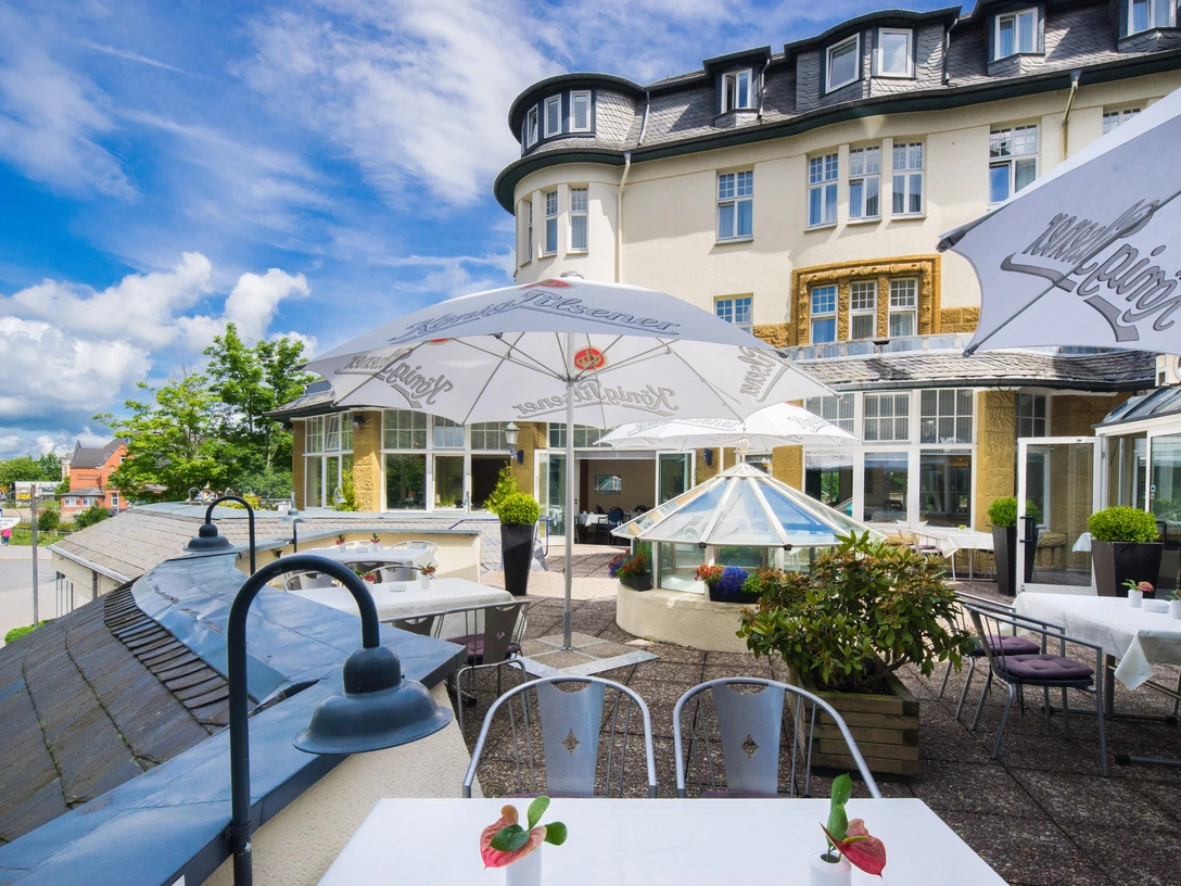 1.000 Schritte Achtermann Aussenansicht Terrasse