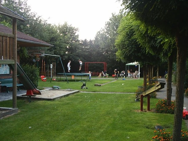 Ferienhof_Niemann_Haseluenne_Spielplatz_01.JPG