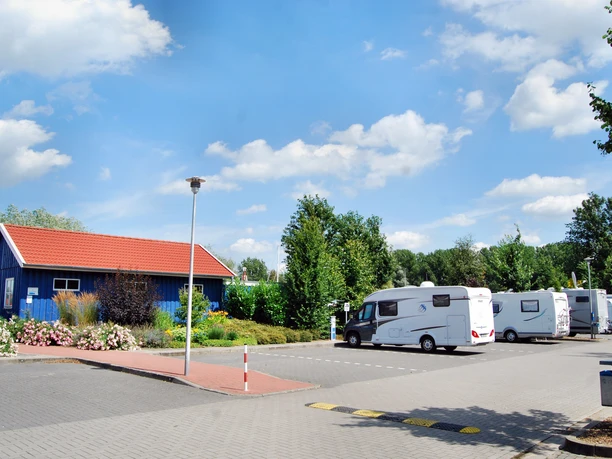 Stellplatz am Sportboothafen